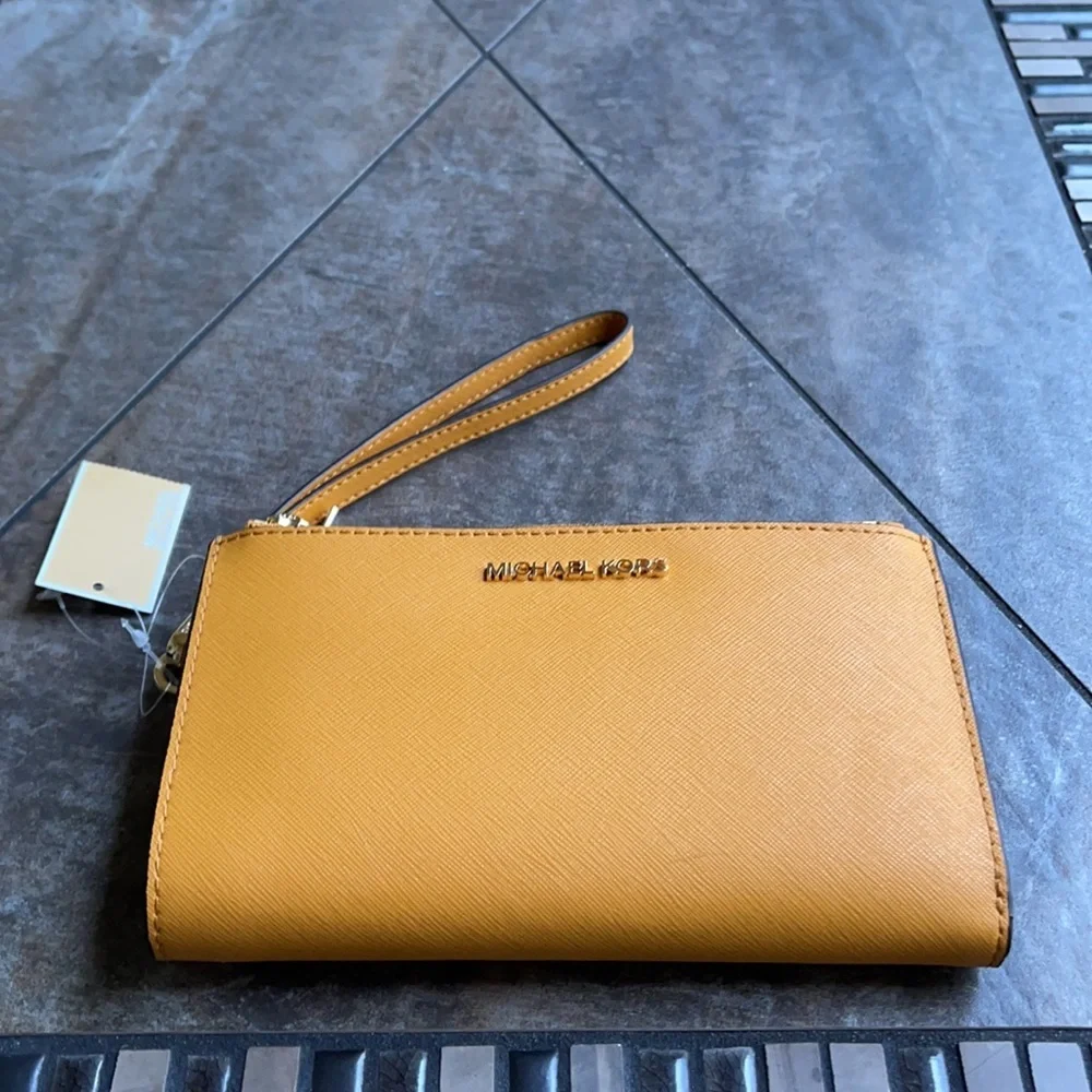 Michael Kors Jet Set Travel Marigold Double Zip Wristlet Leather